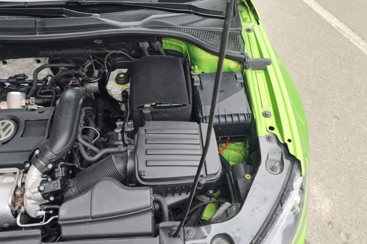 Used Volkswagen Scirocco 2011 1.4 TSI Single-Turbo Fashion Edition Engine Bay Left