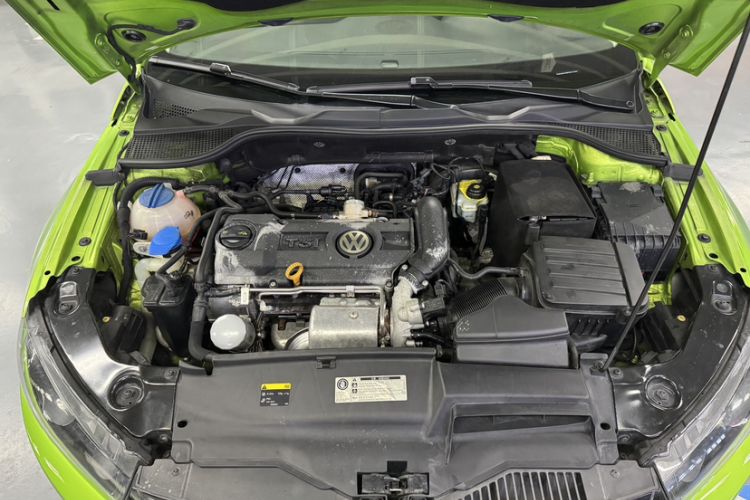 Used Volkswagen Scirocco 2011 1.4 TSI Single-Turbo Fashion Edition Engine Bay