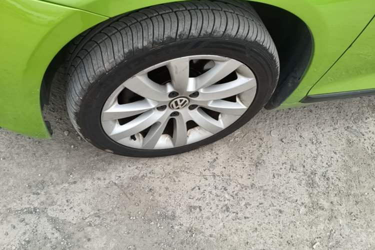 Used Volkswagen Scirocco 2011 1.4 TSI Comfort Edition Left Front Wheel Hub