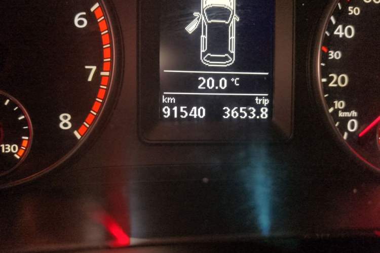 Used Volkswagen Scirocco 2011 2.0 TSI Luxury Edition Odometer Close Up