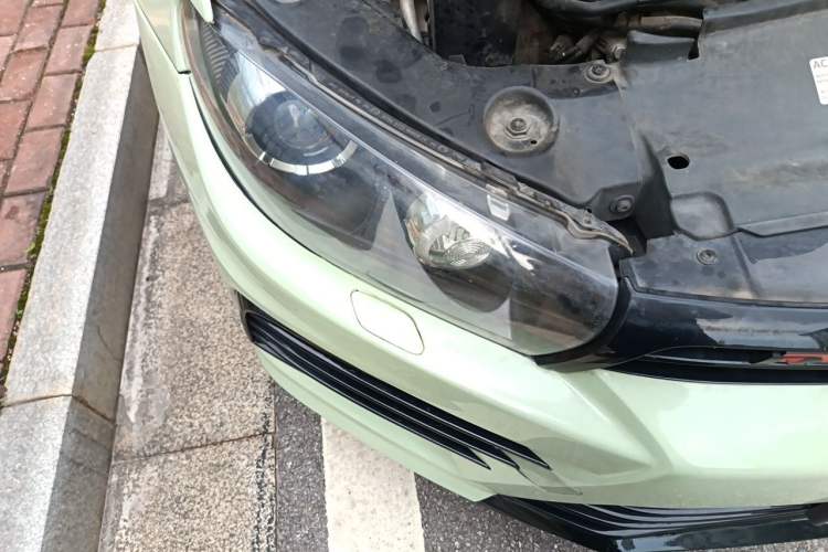 Used Volkswagen Scirocco 2011 2.0 TSI R-Line Right Front Headlight