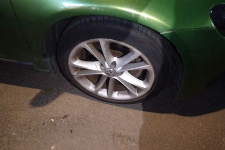 Used Volkswagen Scirocco 2011 2.0 TSI Luxury Edition Right Front Wheel Hub