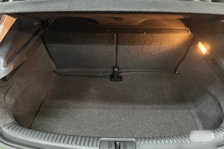 Used Volkswagen Scirocco 2011 1.4 TSI Single-Turbo Fashion Edition Trunk