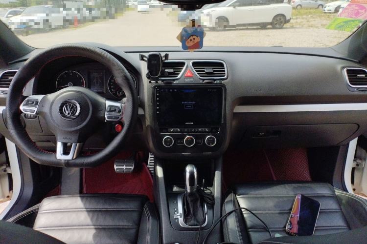 Used Volkswagen Scirocco 2011 2.0 TSI Luxury Edition Center Console