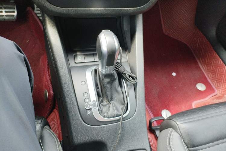 Used Volkswagen Scirocco 2011 2.0 TSI Luxury Edition Gear Lever