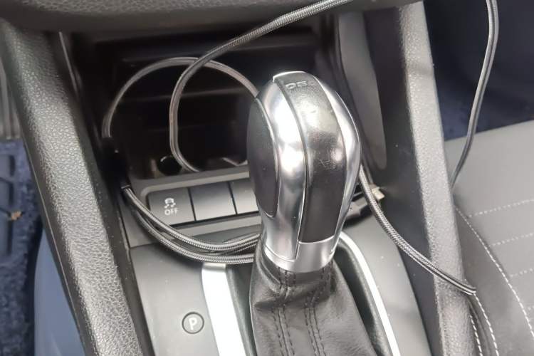 Used Volkswagen Scirocco 2011 1.4 TSI Single-Turbo Fashion Edition Gear Lever