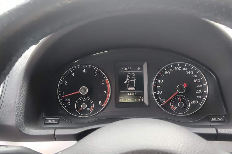 Used Volkswagen Scirocco 2011 1.4 TSI Single-Turbo Fashion Edition Instrument Cluster