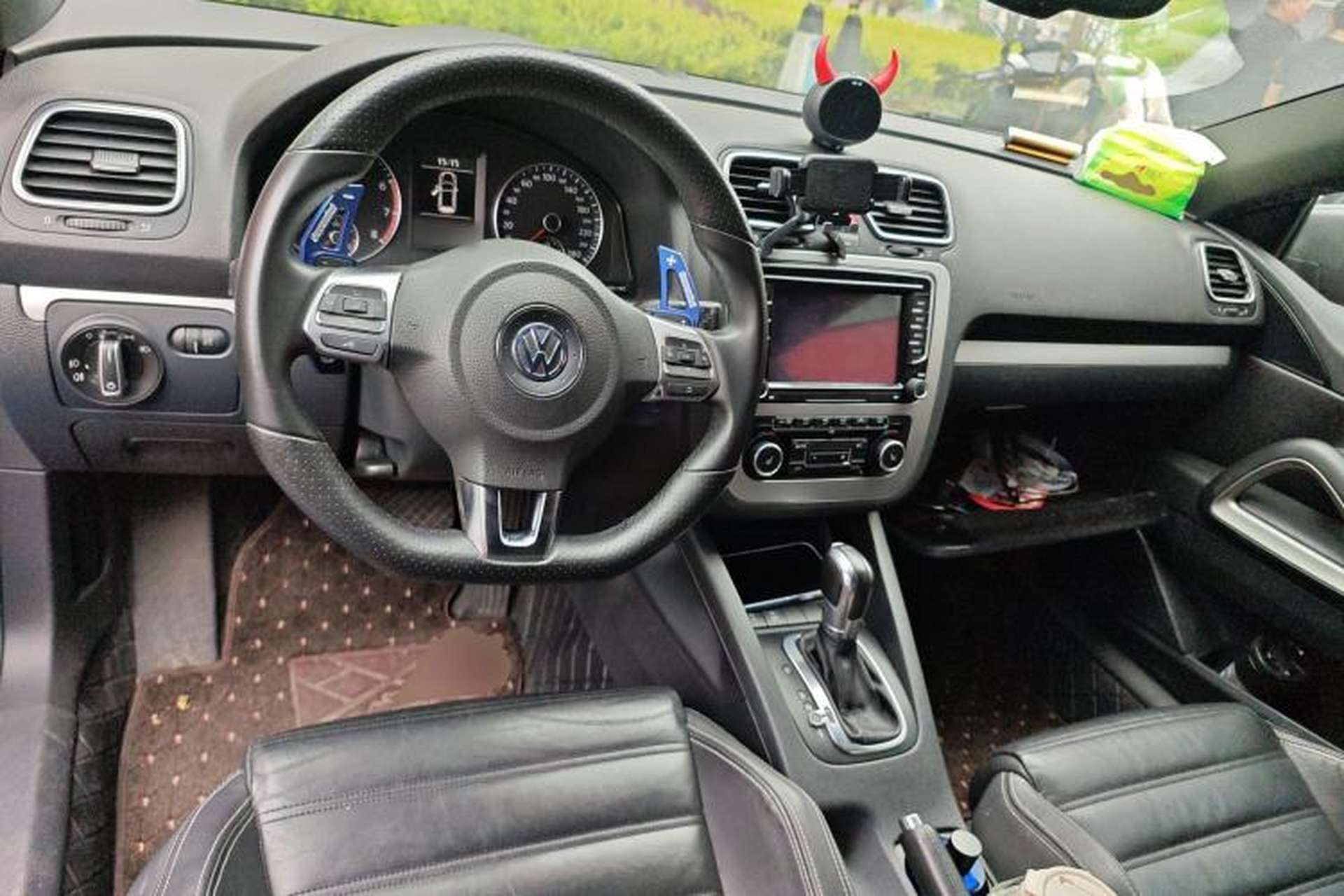 Used Volkswagen Scirocco 2011 2.0 TSI Luxury Edition Center Console