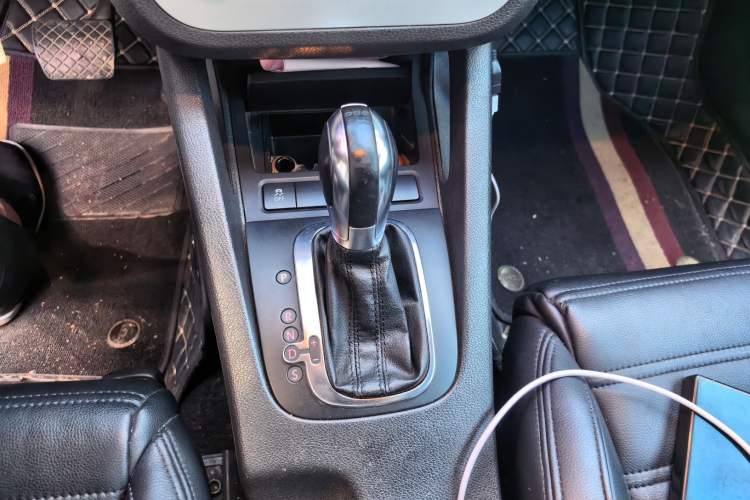 Used Volkswagen Scirocco 2011 1.4 TSI Single-Turbo Fashion Edition Gear Lever