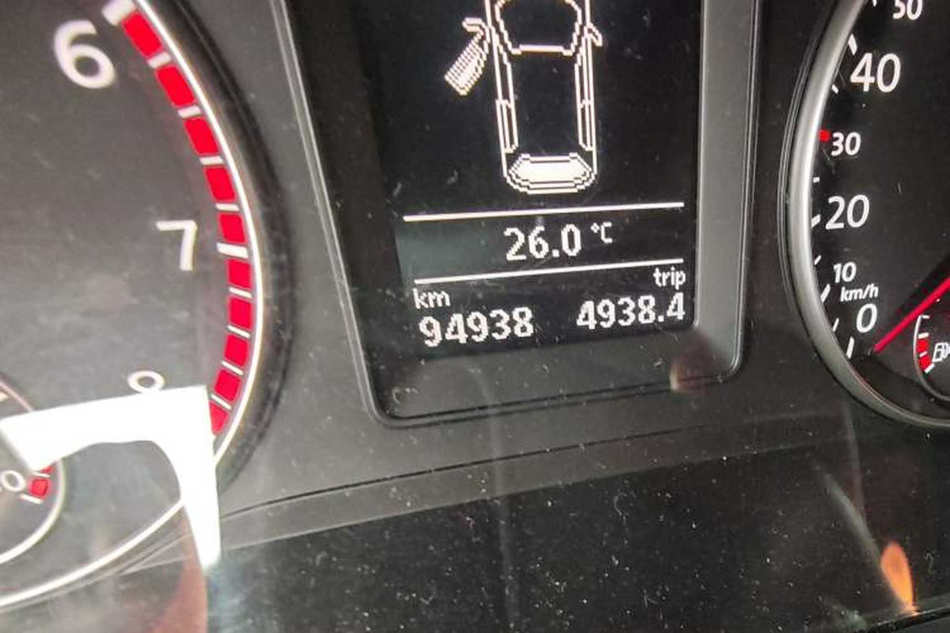 Used Volkswagen Scirocco 2011 2.0 TSI Luxury Edition Odometer Close Up