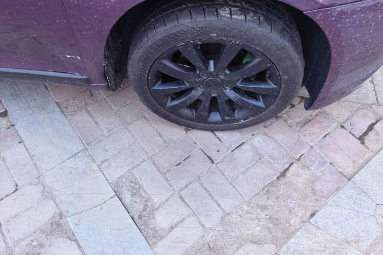 Used Volkswagen Scirocco 2011 1.4 TSI Single-Turbo Fashion Edition Right Front Wheel Hub