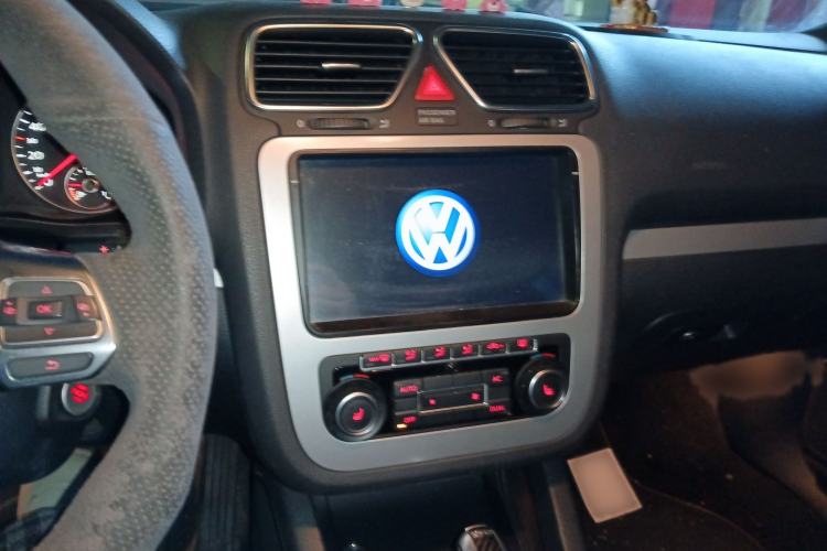 Used Volkswagen Scirocco 2011 2.0 TSI Luxury Edition Audio And AC Panel