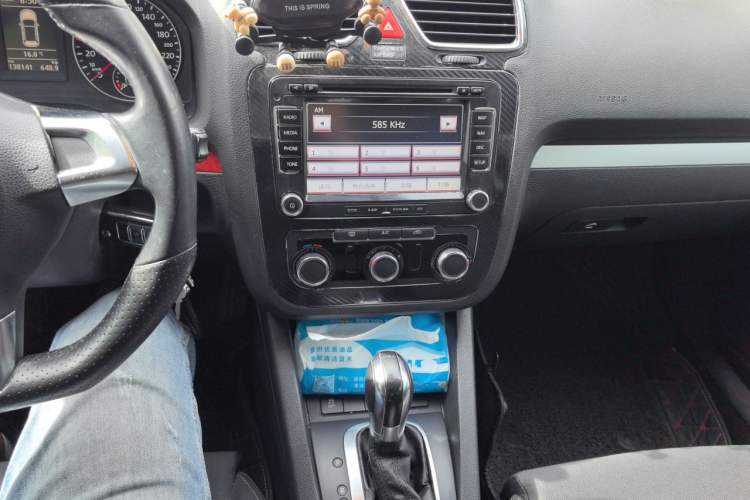 Used Volkswagen Scirocco 2011 1.4 TSI Single-Turbo Fashion Edition Audio And AC Panel