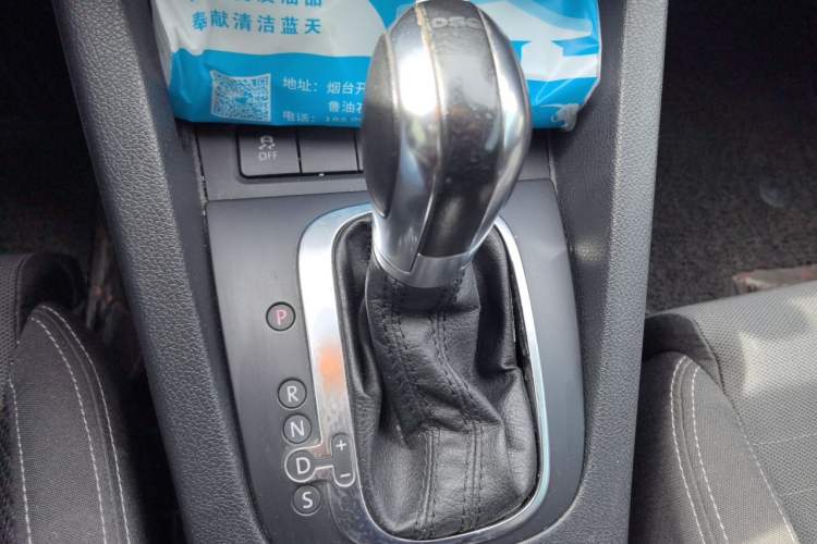 Used Volkswagen Scirocco 2011 1.4 TSI Single-Turbo Fashion Edition Gear Lever