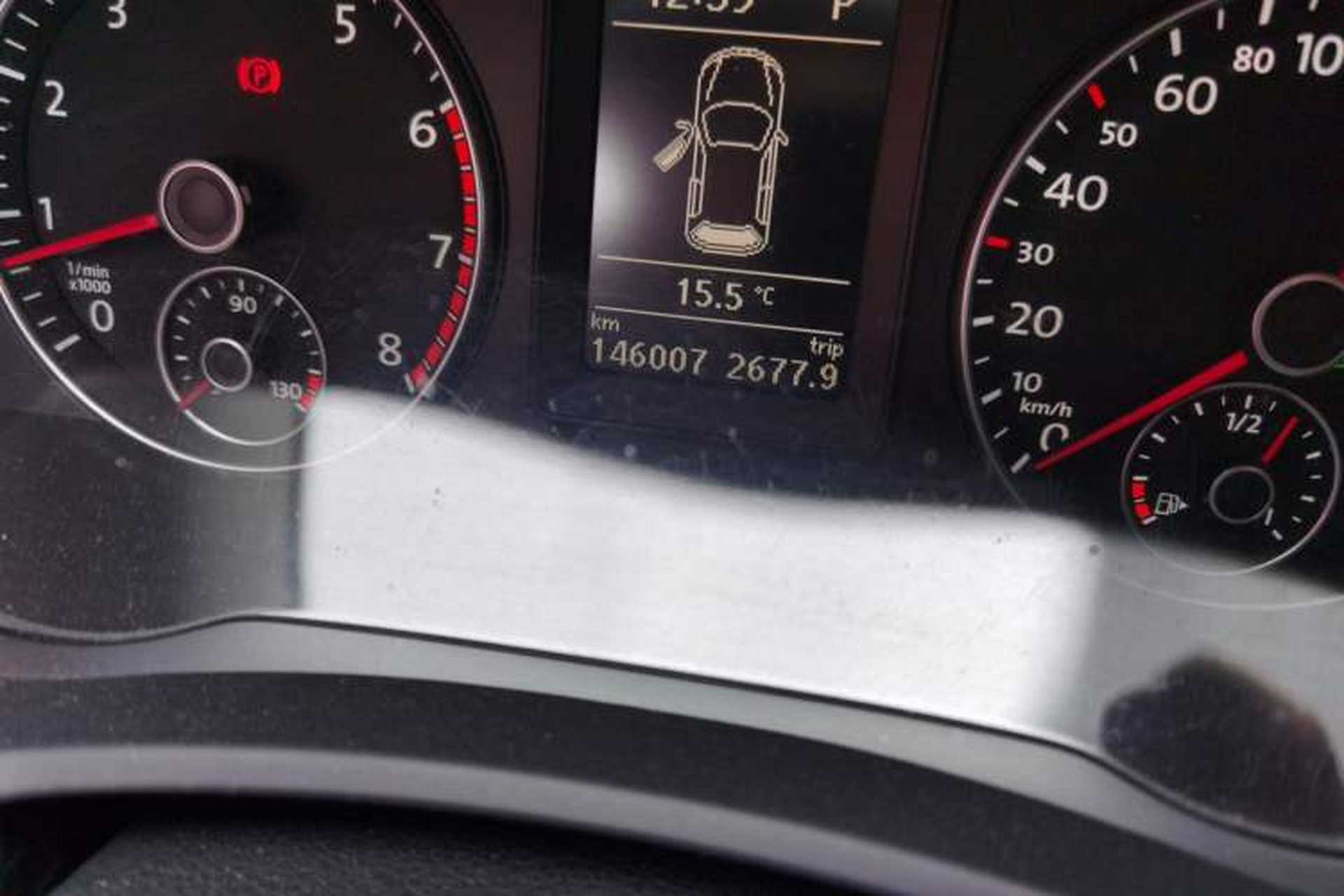 Used Volkswagen Scirocco 2011 1.4 TSI Single-Turbo Fashion Edition Odometer Close Up