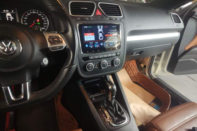 Used Volkswagen Scirocco 2011 2.0 TSI Luxury Edition Audio And AC Panel