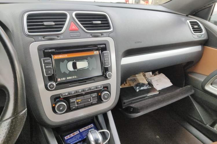 Used Volkswagen Scirocco 2011 2.0 TSI Luxury Edition Audio And AC Panel