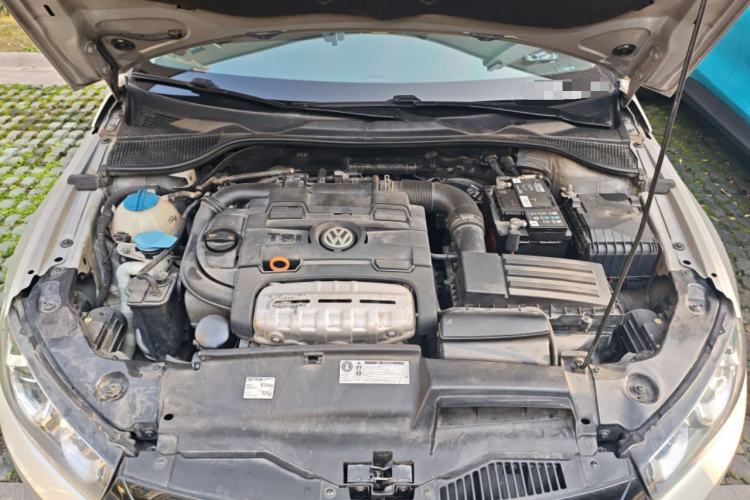 Used Volkswagen Scirocco 2011 1.4 TSI Comfort Edition Engine Bay