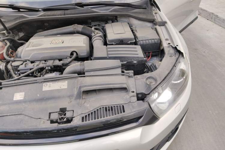 Used Volkswagen Scirocco 2011 2.0 TSI Luxury Edition Engine Bay Left