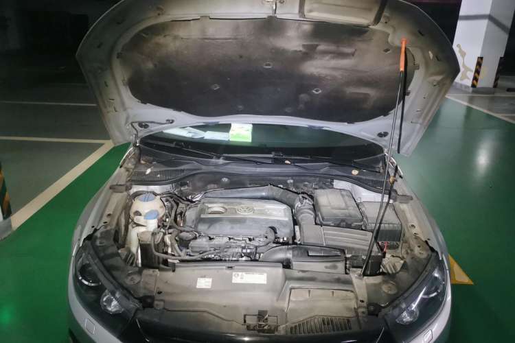 Used Volkswagen Scirocco 2011 2.0 TSI Luxury Edition Engine Bay