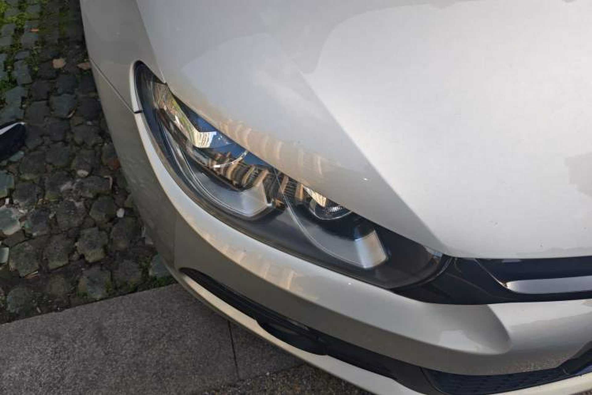 Used Volkswagen Scirocco 2011 1.4 TSI Comfort Edition Right Front Headlight