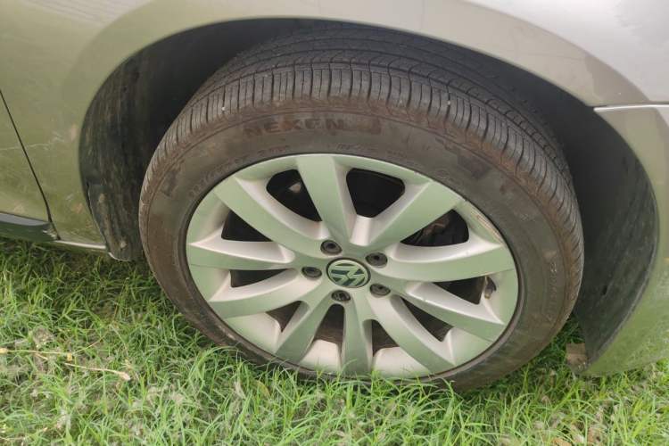 Used Volkswagen Scirocco 2011 1.4 TSI Single-Turbo Fashion Edition Right Front Wheel Hub