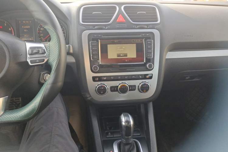 Used Volkswagen Scirocco 2011 2.0 TSI R-Line Audio And AC Panel