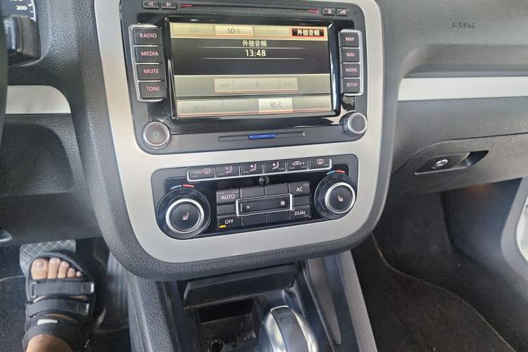 Used Volkswagen Scirocco 2011 2.0 TSI Luxury Edition Audio And AC Panel