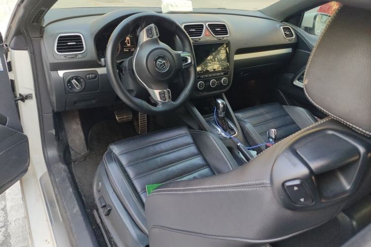 Used Volkswagen Scirocco 2011 2.0 TSI Luxury Edition Center Console