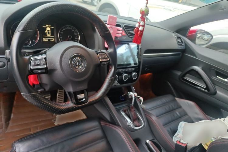 Used Volkswagen Scirocco 2011 2.0 TSI R-Line Center Console