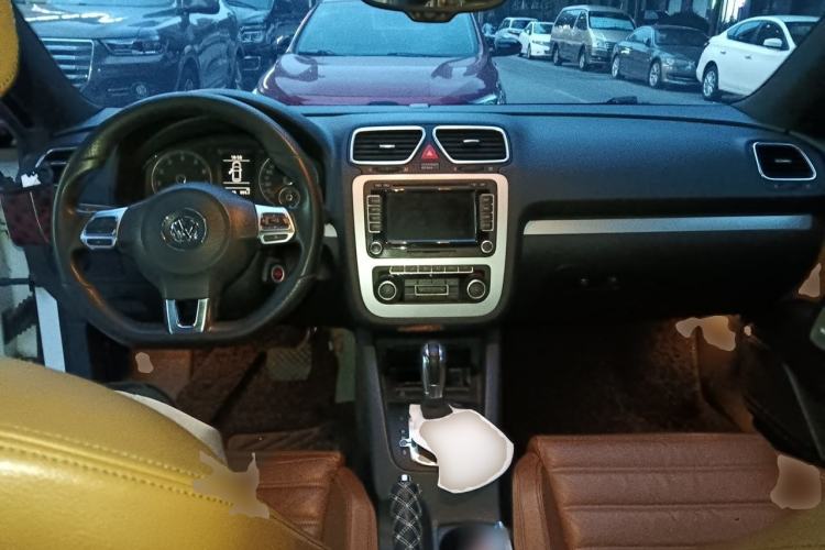 Used Volkswagen Scirocco 2011 2.0 TSI R-Line Center Console