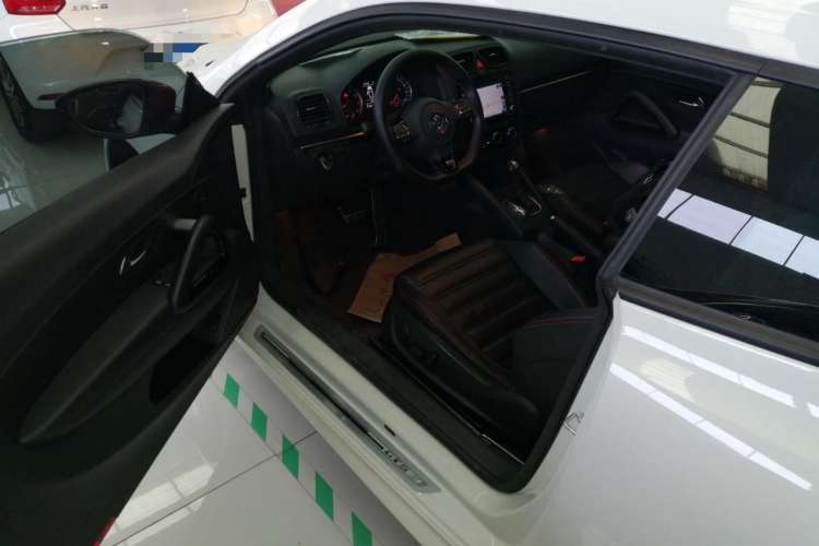 Used Volkswagen Scirocco 2011 2.0 TSI Luxury Edition Driver Seat