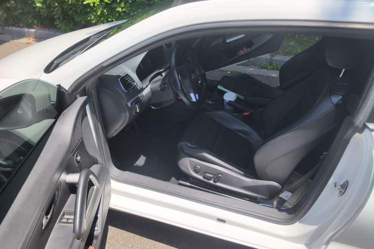 Used Volkswagen Scirocco 2011 2.0 TSI Luxury Edition Driver Seat