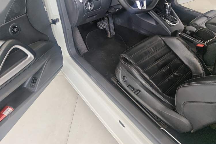 Used Volkswagen Scirocco 2011 2.0 TSI Luxury Edition Driver Seat