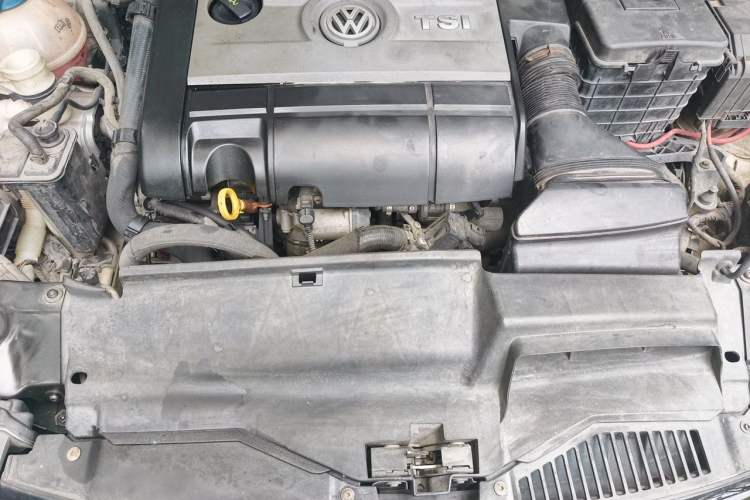 Used Volkswagen Scirocco 2011 R 2.0TSI Engine Bay