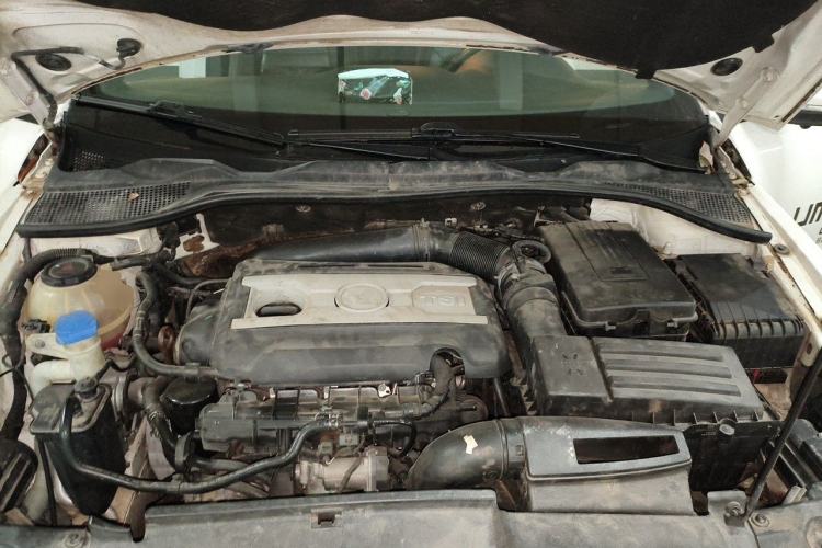 Used Volkswagen Scirocco 2011 2.0 TSI R-Line Engine Bay