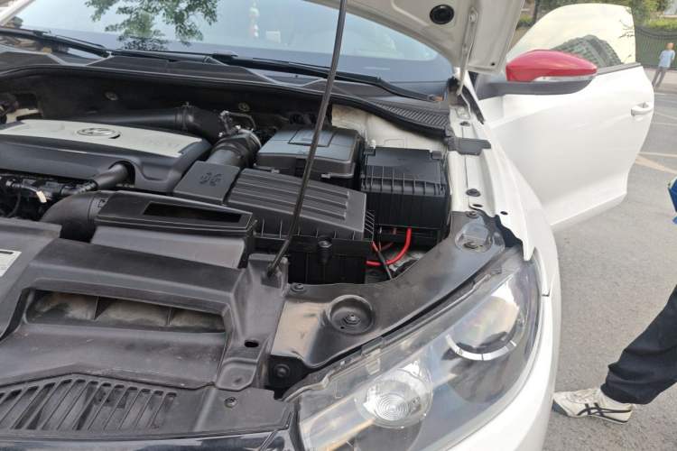 Used Volkswagen Scirocco 2011 2.0 TSI R-Line Engine Bay Left
