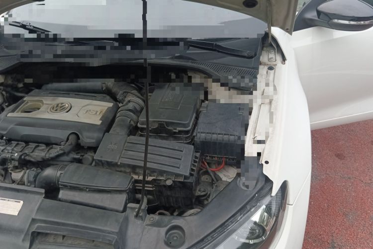 Used Volkswagen Scirocco 2011 2.0 TSI Luxury Edition Engine Bay Left