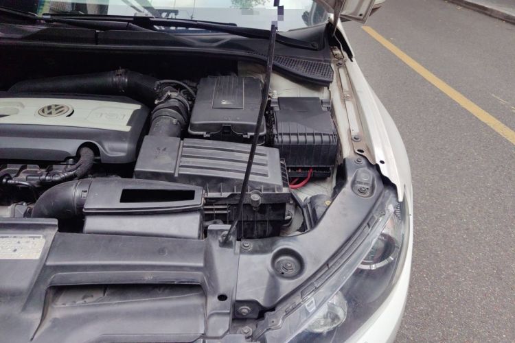 Used Volkswagen Scirocco 2011 2.0 TSI Luxury Edition Engine Bay Left