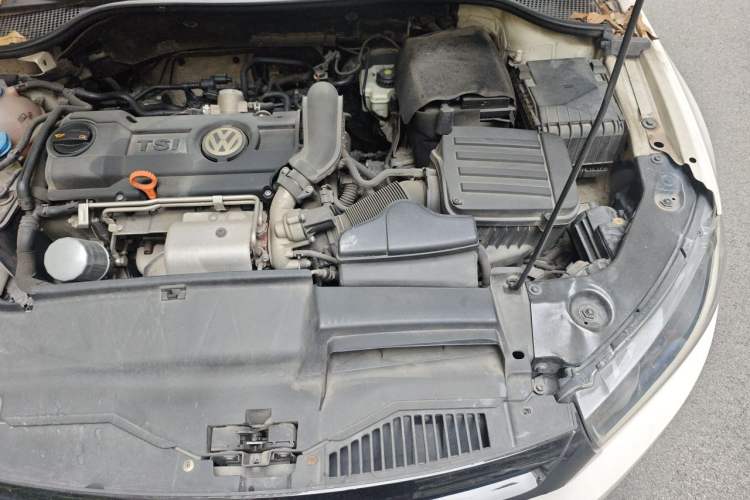 Used Volkswagen Scirocco 2011 1.4 TSI Single-Turbo Fashion Edition Engine Bay Left
