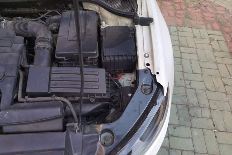 Used Volkswagen Scirocco 2011 1.4 TSI Comfort Edition Engine Bay Left