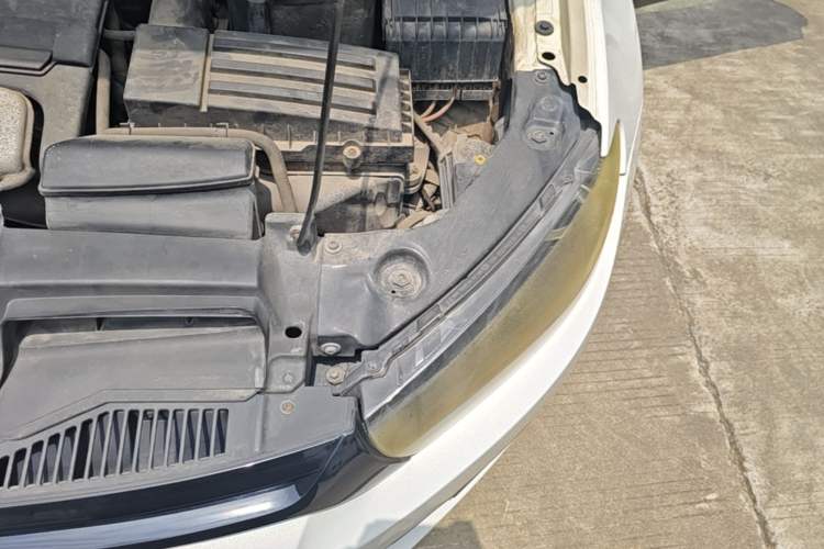 Used Volkswagen Scirocco 2011 1.4 TSI Comfort Edition Engine Bay Left
