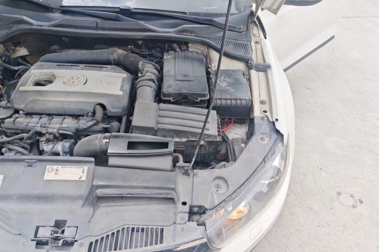 Used Volkswagen Scirocco 2011 2.0 TSI Luxury Edition Engine Bay Left