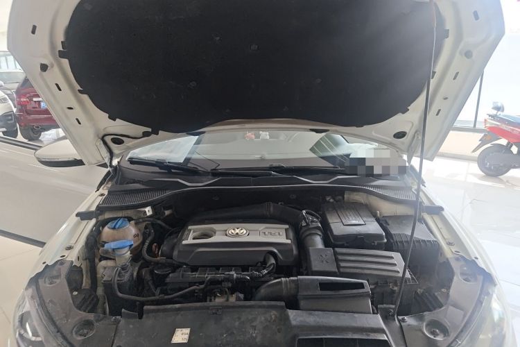 Used Volkswagen Scirocco 2011 2.0 TSI Luxury Edition Engine Bay