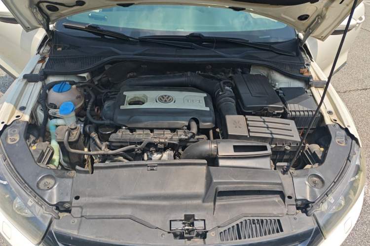 Used Volkswagen Scirocco 2011 2.0 TSI Luxury Edition Engine Bay