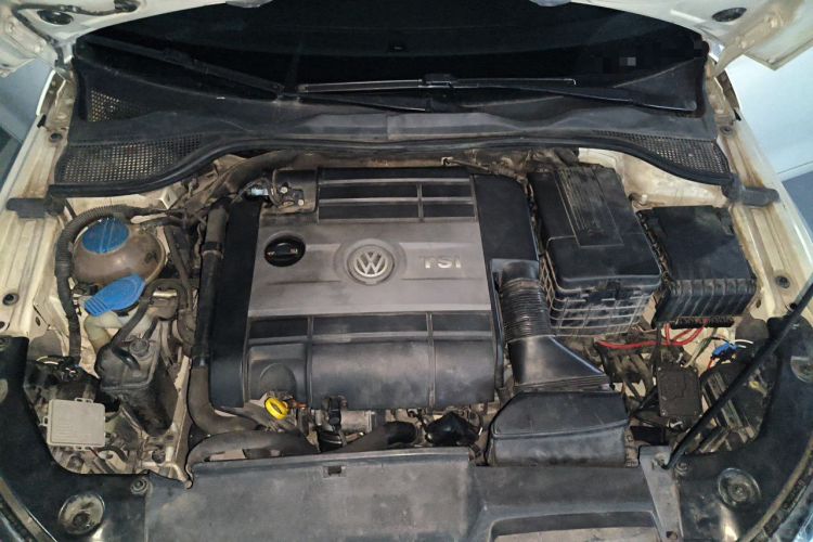 Used Volkswagen Scirocco 2011 R 2.0TSI Engine Bay