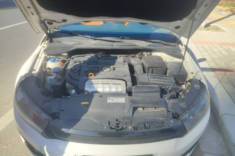 Used Volkswagen Scirocco 2011 1.4 TSI Comfort Edition Engine Bay