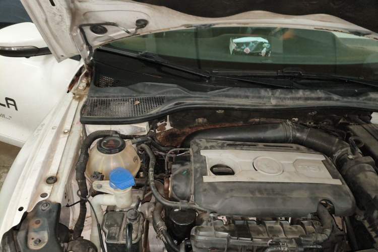 Used Volkswagen Scirocco 2011 2.0 TSI R-Line Engine Bay Right