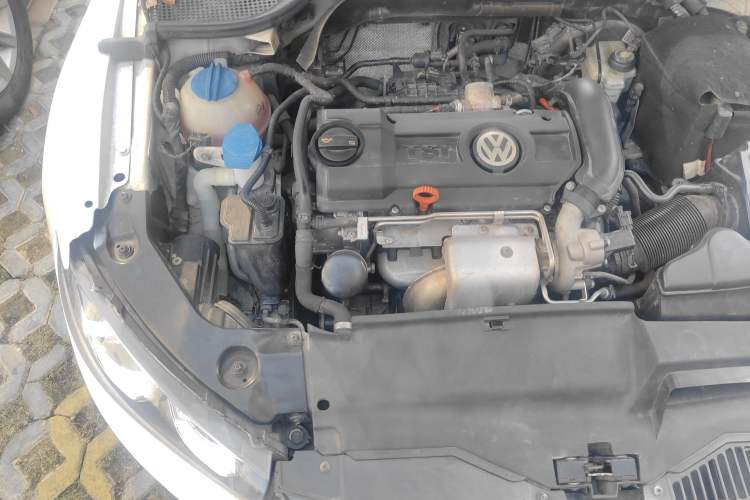 Used Volkswagen Scirocco 2011 1.4 TSI Single-Turbo Fashion Edition Engine Bay Right