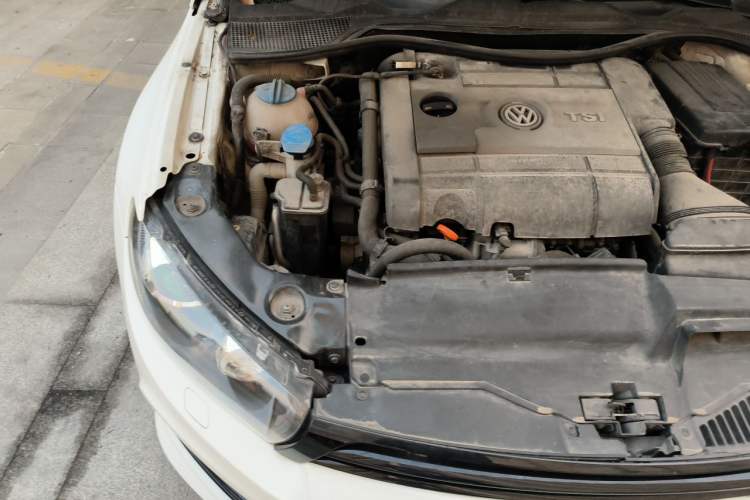 Used Volkswagen Scirocco 2011 R 2.0TSI Engine Bay Right